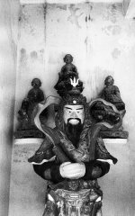 Statue, Hue, VietnamRolleiflex 35mm
