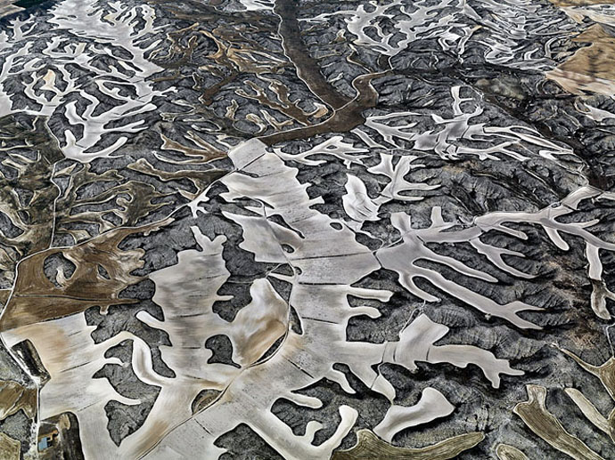 Home Page — Edward Burtynsky